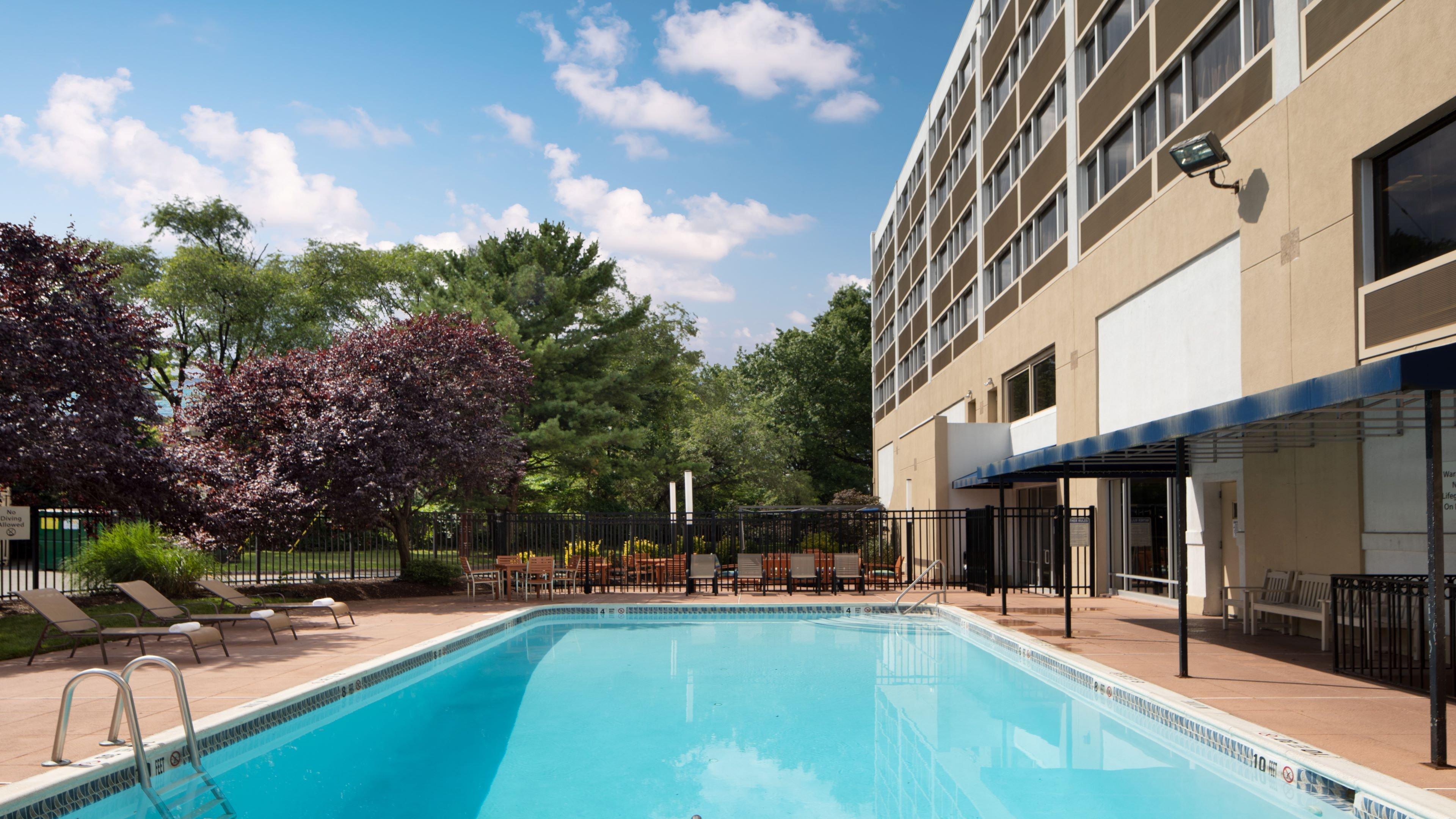 Holiday Inn Clark - Newark By Ihg Esterno foto